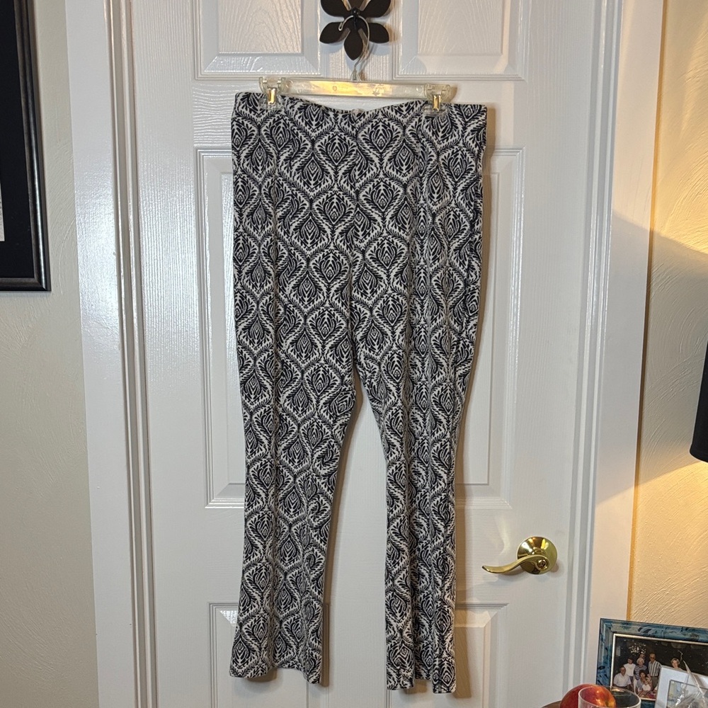 Philosophy Textured & Patterned Flare Pull-on Pants with Double Stitching Detail